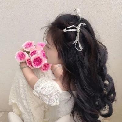 实力派歌手与前任深夜同框，好友出面澄清，凌晨引热议